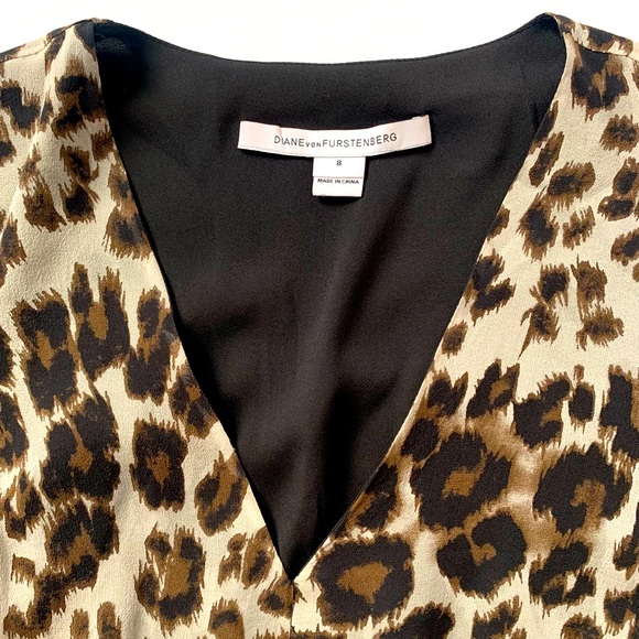 Diane Von Furstenberg leopard printed dress - Picture 3 of 5